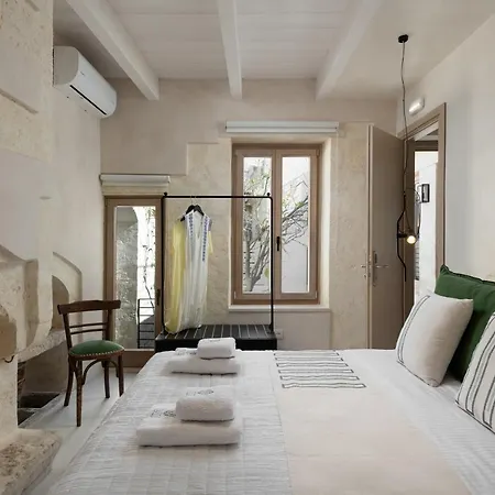 Sutor Chic Manor *